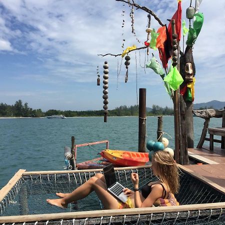 Peacock Hostel Ko Lanta Εξωτερικό φωτογραφία