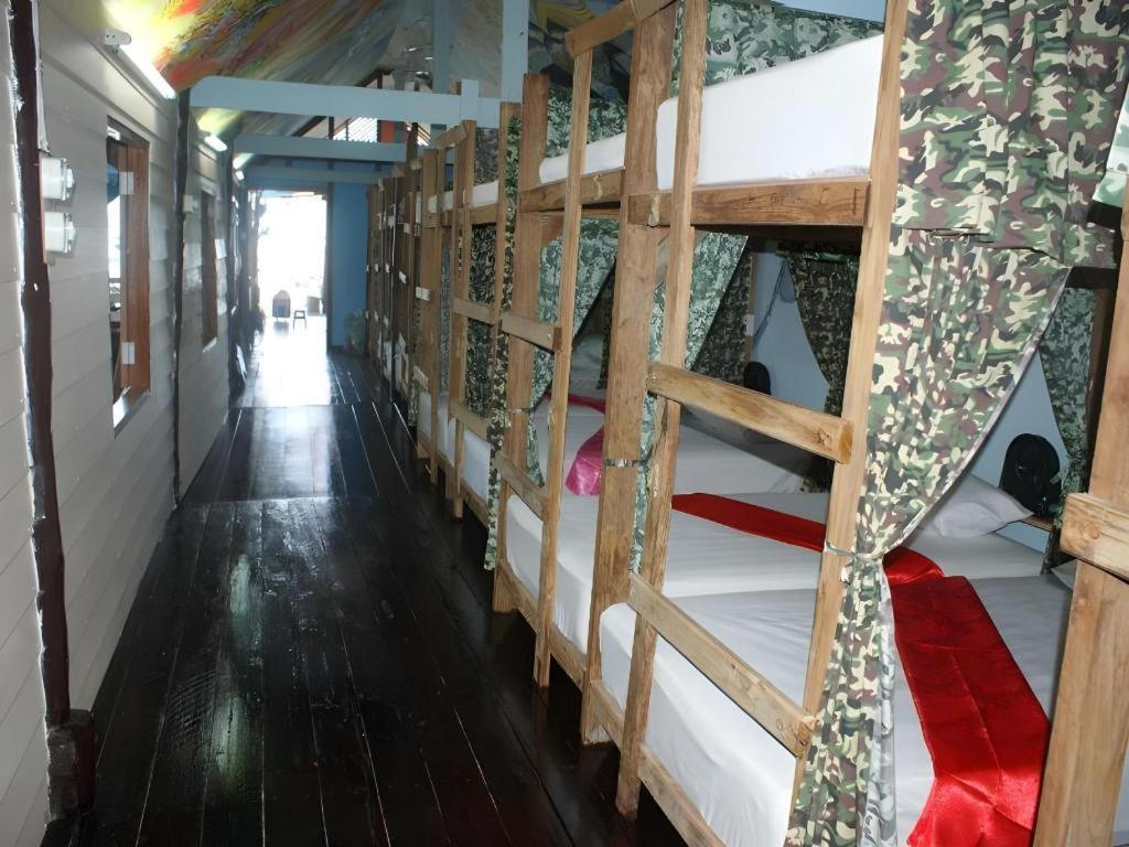 Peacock Hostel Ko Lanta Εξωτερικό φωτογραφία