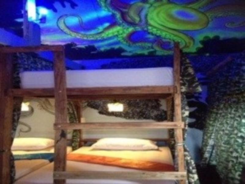 Peacock Hostel Ko Lanta Εξωτερικό φωτογραφία