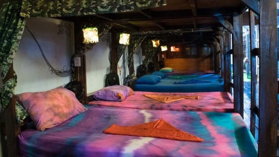 Peacock Hostel Ko Lanta Εξωτερικό φωτογραφία